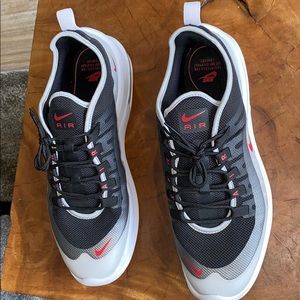 Men’s Nike Air Max Axis Casual Shoes - Size 10.5